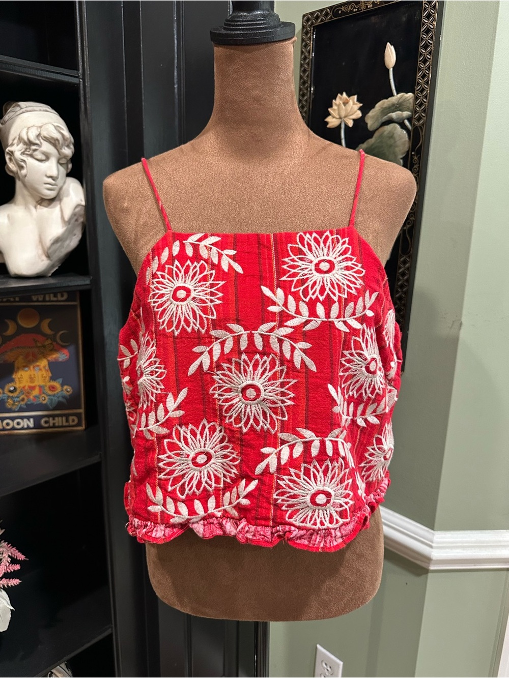 THML Floral Embroidered Crop Top Red White Boho Cami Tank Size Large